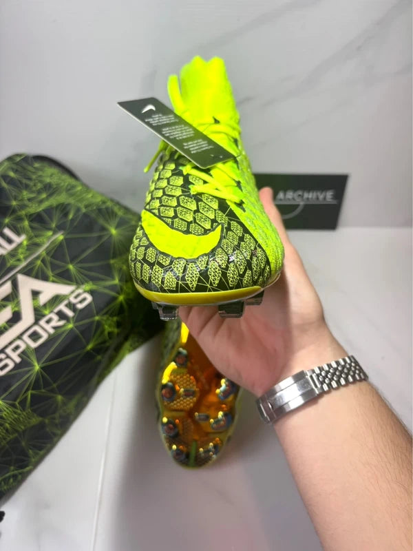 Nike x EA SPORTS Hypervenom Phantom III DF FG– Limited Edition
