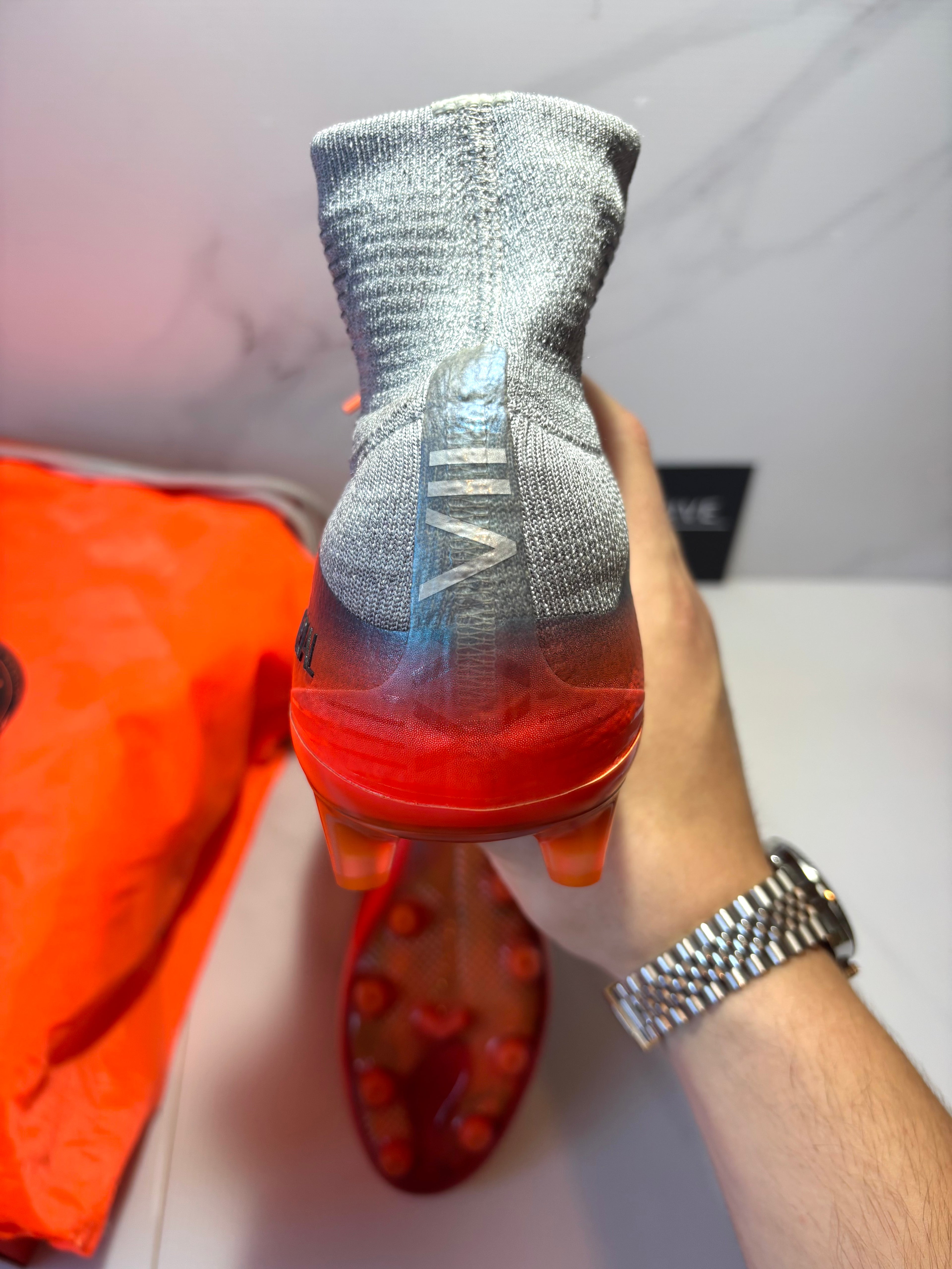 Nike Mercurial Superfly V Cr7 Chapter 4 Ag - Grey / Orange